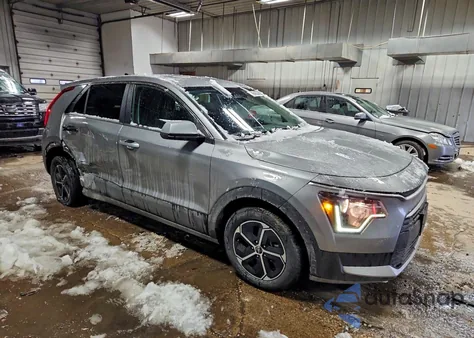 2023 Kia Niro Lx z USA, uszkodzony, nr VIN KNDCP3LE8P5070408